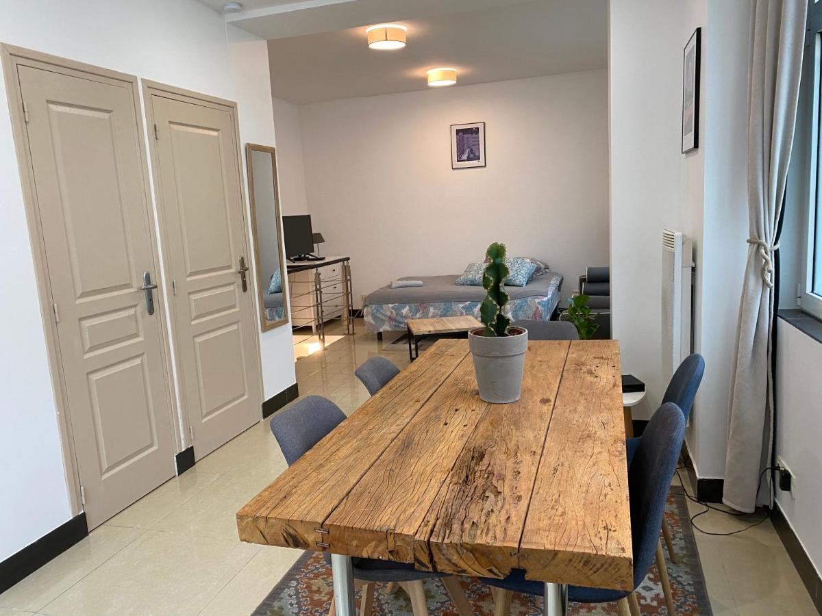 Large And Unique Souplex 60Sqm, Well Located Paris Exterior foto