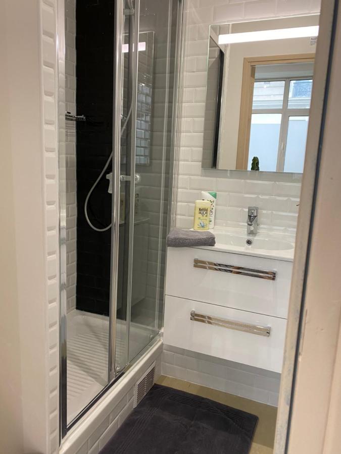 Large And Unique Souplex 60Sqm, Well Located Paris Exterior foto